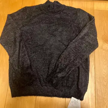 반짝이는 라메 니트 블랙