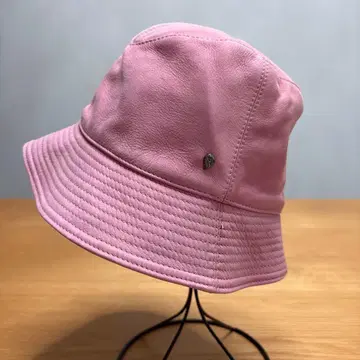 헬렌 카민스키 소가죽 핑크 가죽 버킷햇