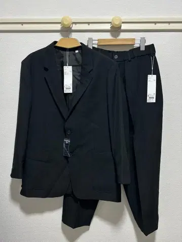 새상품 택 포함 유니클로 U 테일러드 자켓 셋업 블랙