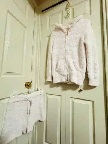 젤라또피케 플리스 후디 & 숏팬츠 세트