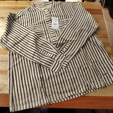 크로커다일 보더 절개 블라우스 JAPANFABRIC