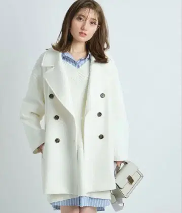 Apuweiser-riche 화이트 코트 사이즈 2