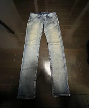 라이트 블루 슬림 핏 데님