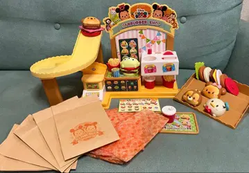 디즈니 갓 구운 빙글빙글 활기찬 햄버거