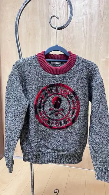 MARK & LONA 니트 스웨터 그레이/빨간색