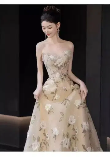 꽃무늬 자수 컬러 드레스