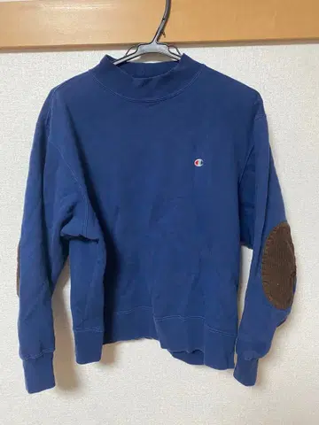 Champion 네이비 맨투맨 L