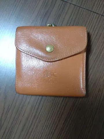 IL BISONTE 오렌지 가죽 3단 폴더형 지갑