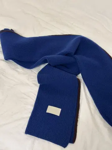 YOKE 머플러 로얄 블루