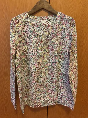 봉쁘앙 꽃무늬 긴팔 셔츠