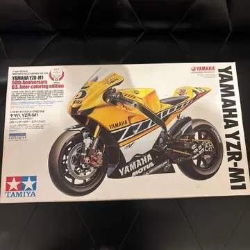 TAMIYA YAMAHA YZR-M1 50주년 기념판