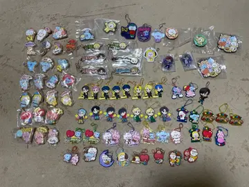 BT21 BTS Tiny TAN 러버 키링 세트 판매