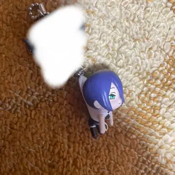 체인소 맨 집게로 집어 연결하는 마스코트 레제