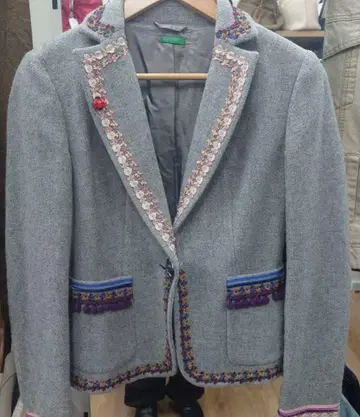 UNITED COLORS OF BENETTON 꽃무늬 테일러드 자켓