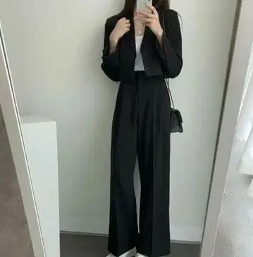 블랙 플레어 팬츠 셋업