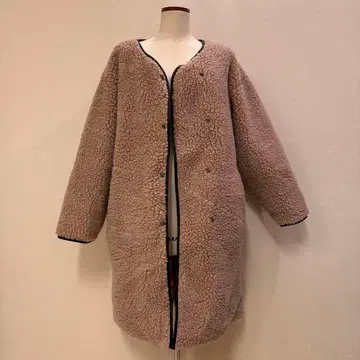 베이지 보아 코트 퀼팅