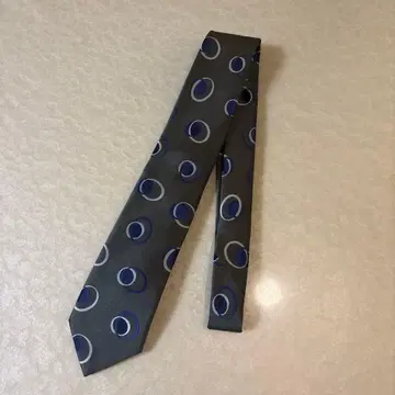 Holiday&Brown 홀리데이&브라운 기하학 태국