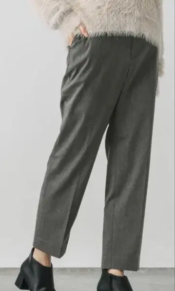 글로벌 워크 따뜻한 수고락 슬림 테이퍼트 팬츠 L 사이즈