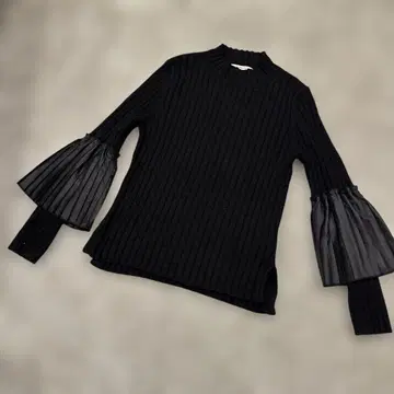 루카 블랙 리브 니트 긴팔