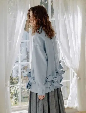 정품 THE TOE kordela twist shirt blue F