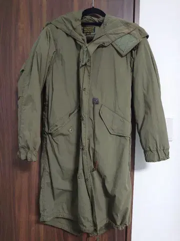 모즈 코트 탈부착 가능 2WAY 자켓