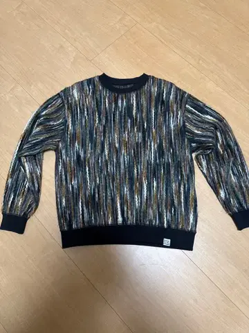 멀티 컬러 스트라이프 니트 스웨터 L