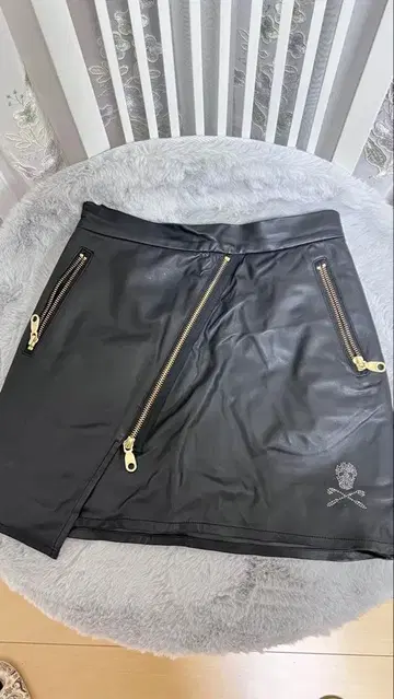 MARK & LONA 블랙 타이트 스커트