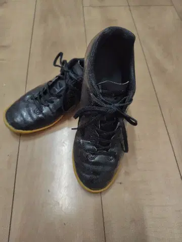 풋살화 모나르시다 네오 25 미즈노