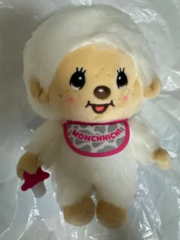 몬치치 스마트폰 케이스 흰색 화이트 모리 판타지 봉제 인형