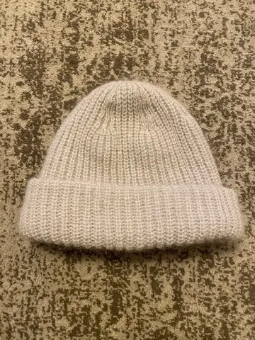 B&Y 라이트 그레이 니트 비니