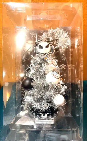 디즈니 스토어 나이트메어 비포어 크리스마스 라이트업 크리스마스 트리