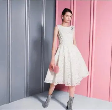 꽃무늬 레이스 원피스