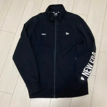뉴에라 맨투맨 자켓 XL 사이즈