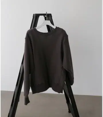 KATRIN TOKYO oversize damaged sweat