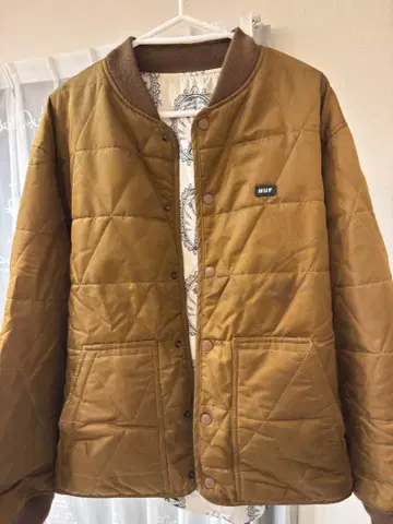 HUF 퀼팅 자켓 블루종 리버서블