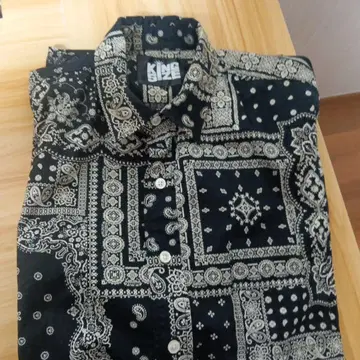 KING SIZE 반다나 패턴 반팔 셔츠