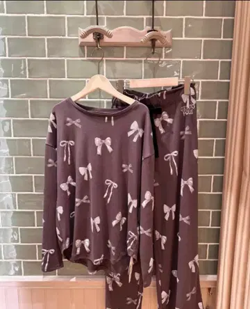 젤라또피케 리본 무늬 상하의 세트 블랙 5-20