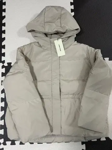 레스 빠세 후드 부착 다운 자켓