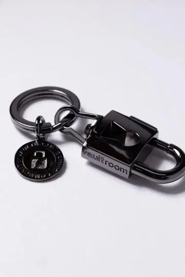 vaultroom PADLOCK KEY HANGER / BLACK