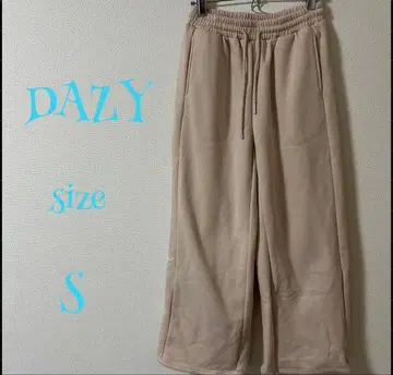 DAZY 베이지 스웨트 팬츠 S 사이즈