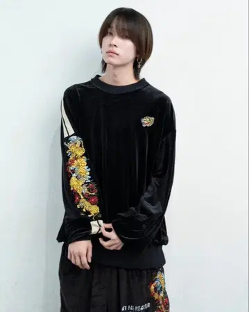 중국 타베타이 벨로아 맨투맨