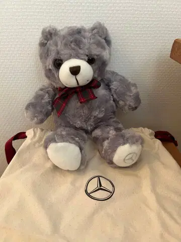 메르세데스 벤츠 크리스마스 베어