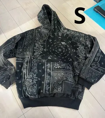 RVCA 올 패턴 페이즐리 무늬 풀오버 후드티 발수 가공 s 사이즈
