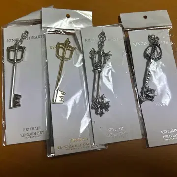 [ 미개봉 ] 킹덤 하츠 / 키 블레이드 키링 4종 세트