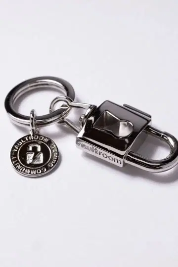 vaultroom PADLOCK KEY HANGER / SILVER