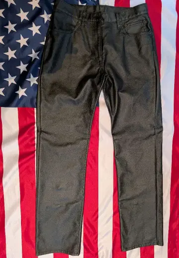 가죽풍 블랙 바지