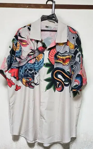 일본풍 타투 패턴 반팔 셔츠 3XL 사이즈