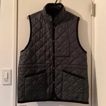 LAVENHAM 그레이 퀼팅 베스트