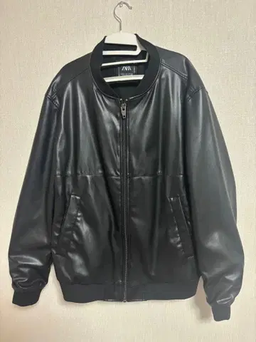 ZARA 인조 가죽 봄버 자켓 XXL