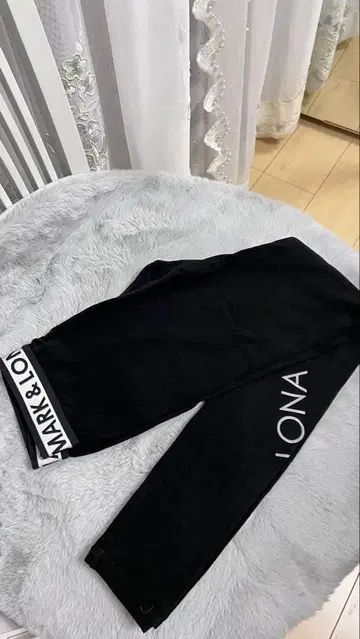 MARK & LONA 블랙 레깅스 36